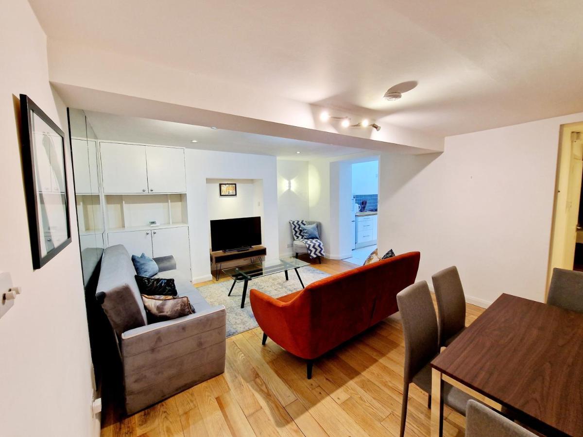 Ferienwohnung Beautiful Hyde Park Flat By Lancaster Gate Station With Private Back Patio London Exterior foto