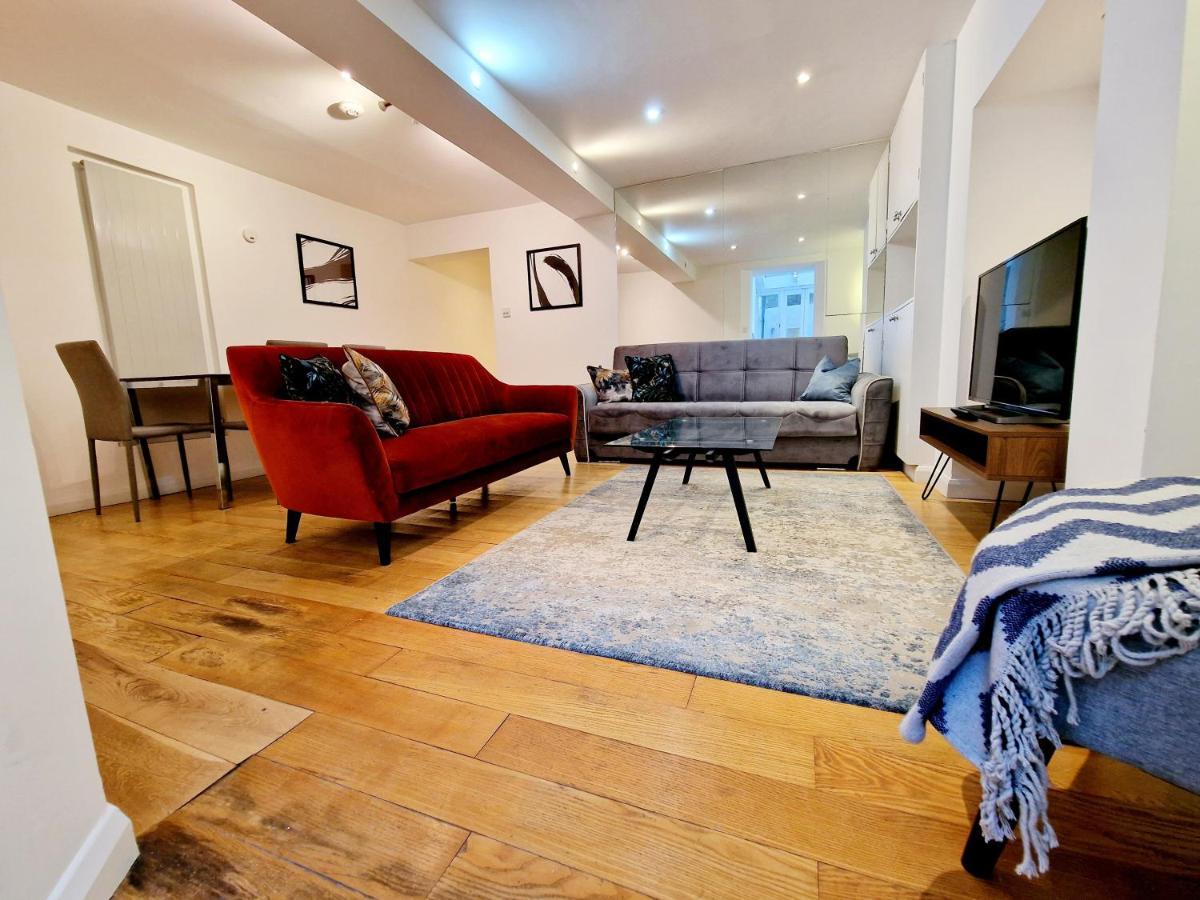 Ferienwohnung Beautiful Hyde Park Flat By Lancaster Gate Station With Private Back Patio London Exterior foto