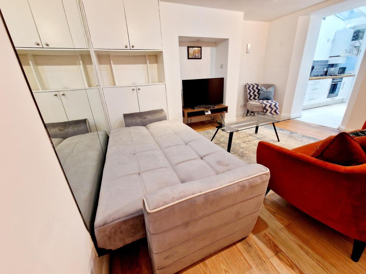 Ferienwohnung Beautiful Hyde Park Flat By Lancaster Gate Station With Private Back Patio London Exterior foto